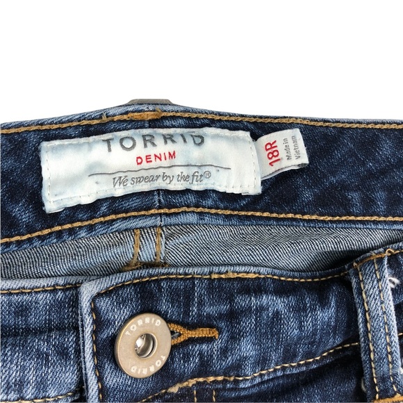 Torrid Distressed Destroyed Denim Jeans Boyfriend Cut Cotton Spandex Plus SZ 18R - Picture 7 of 8